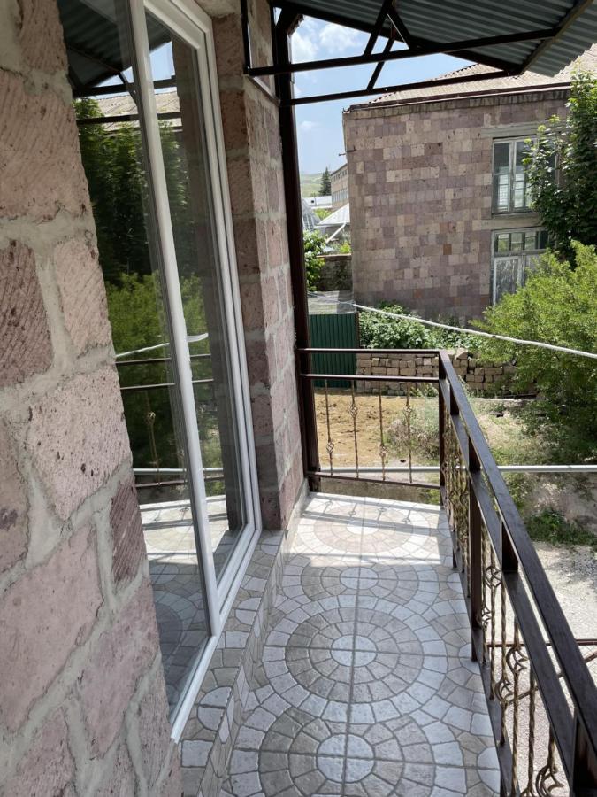 Armani Guest House Martuni Εξωτερικό φωτογραφία