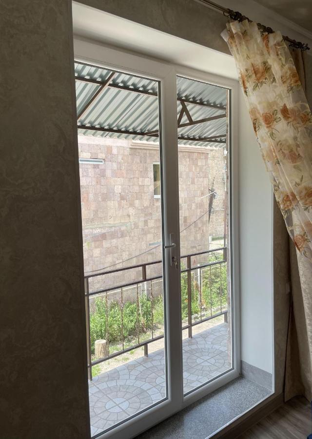 Armani Guest House Martuni Εξωτερικό φωτογραφία